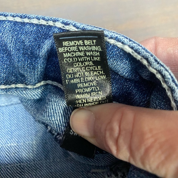 Cato women’s‎ jeans, decorative back pockets, size 16 - Picture 6 of 9